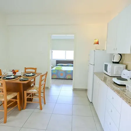 P. Ioannou Flats Διαμέρισμα